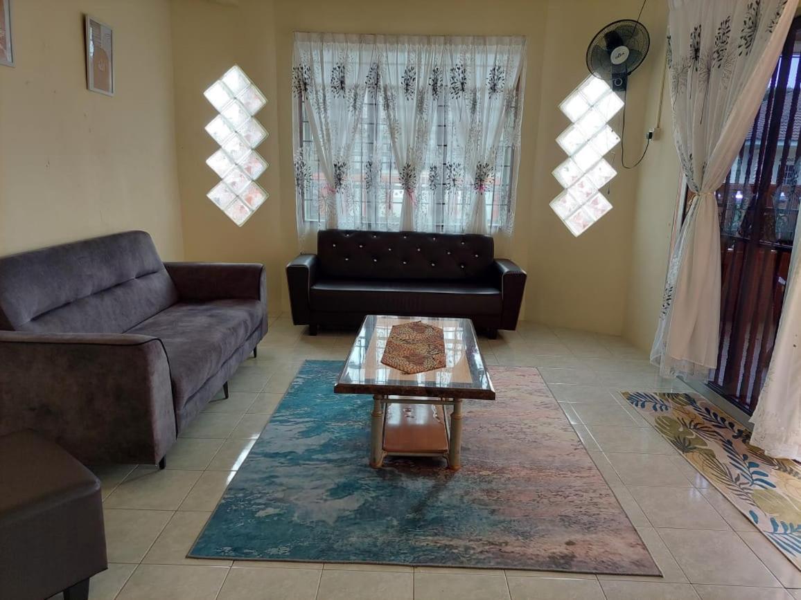 Adeeba Homestay Kuantan Exterior photo